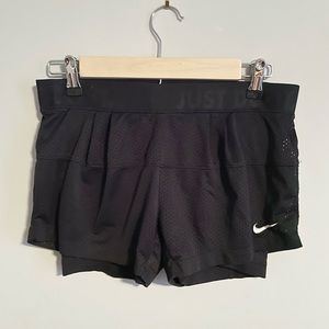 🎊 20% OFF 2+ ITEMS 🎊 Nike Dri-Fit Black Mesh Lined Running Shorts Size S